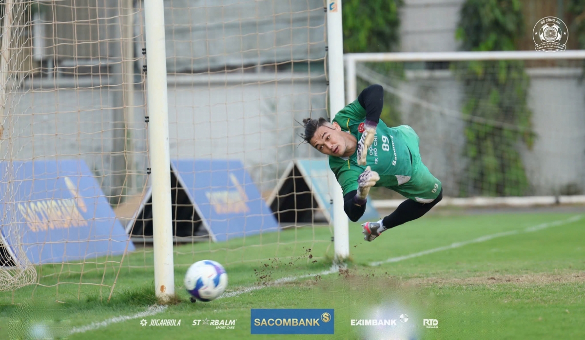 Goalkeeper Patrik Le Giang granted Vietnamese citizenship